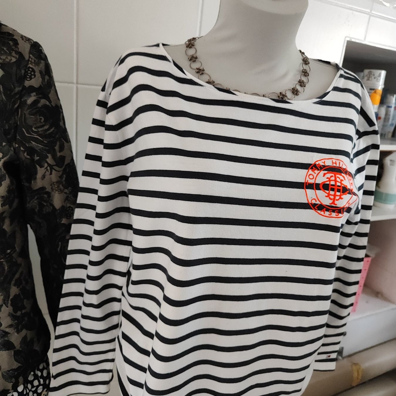 Tommy Hilfiger T-shirts: Hilfiger Shirt GR S – Neuf (Voir description) à Langnau am Albis par Judithsebi 4