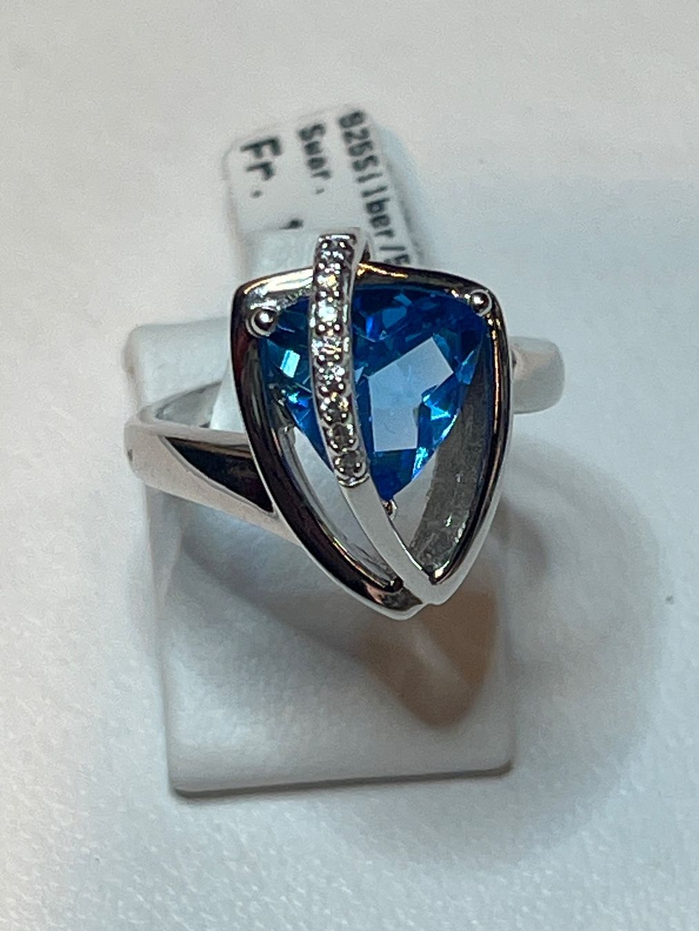 Anelli: Ring 925 Silber mit blauem Stein Grösse 52 – Usato da Rüti ZH venduto da P.Bu 1