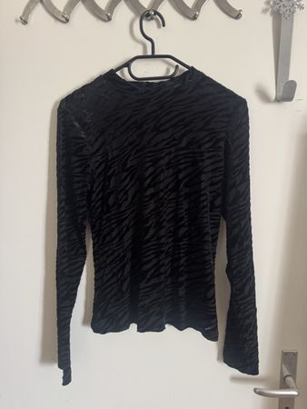 🖤 Schwarzes Zebra-Langarmshirt – Grösse M