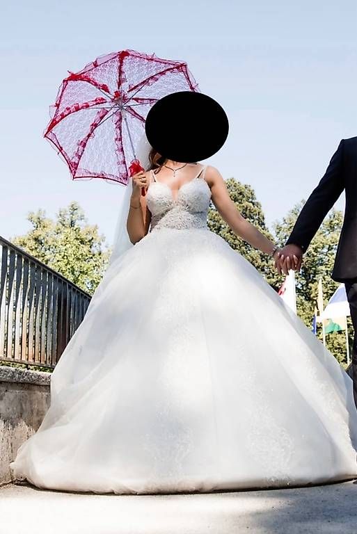 Kleider: Hochzeitskleid Princess – Gebraucht aus Bülach von nick046