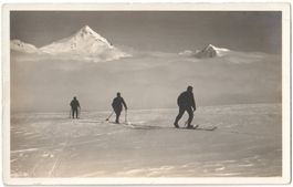 Skitourenläufer auf ALLALINGLETSCHER ob Britanniahütte 1928