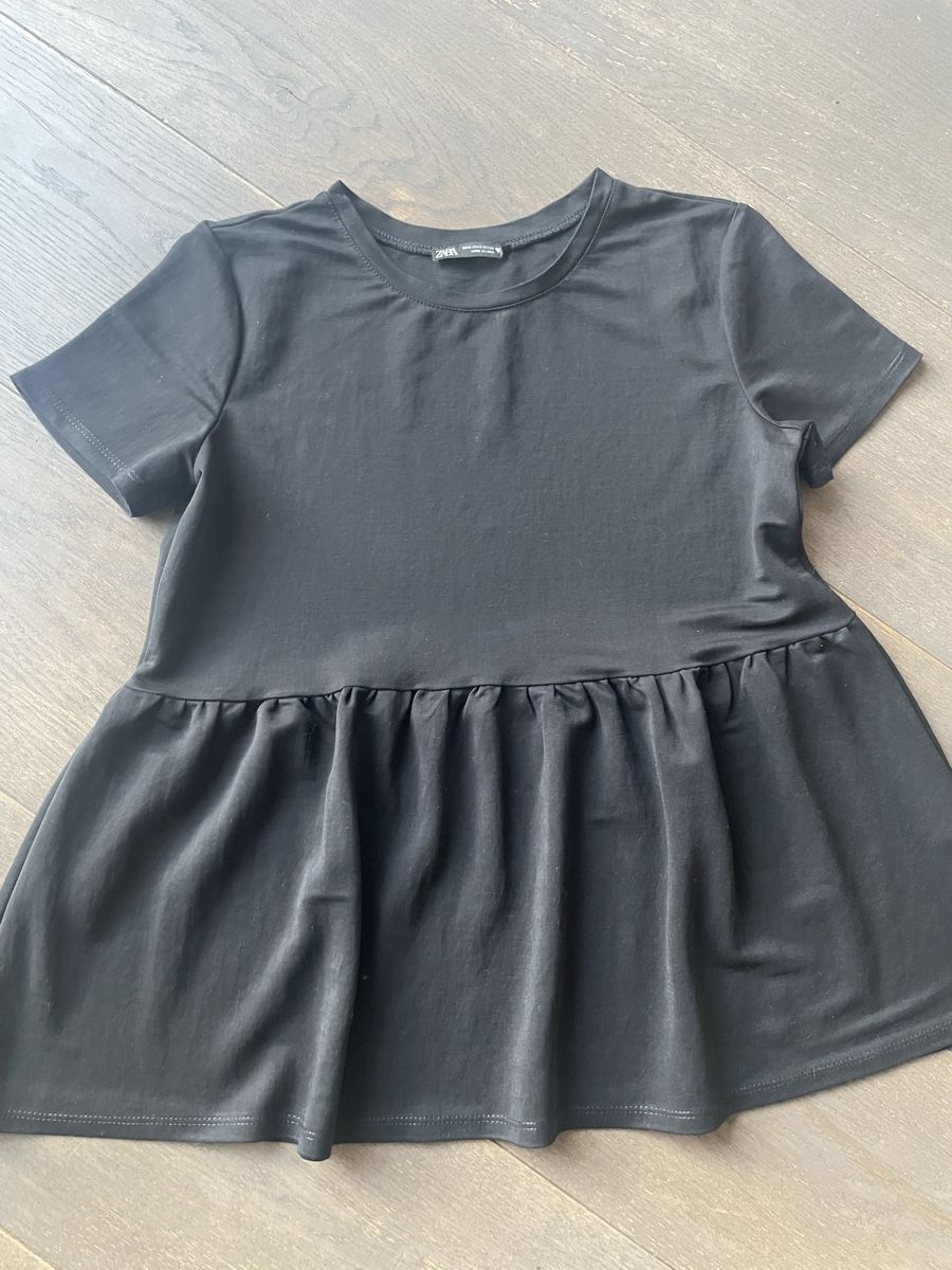 Zara T-Shirts: T-shirt Zara noir S – Gebraucht aus gland von Moral