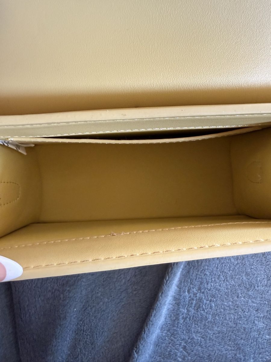 Taschen für Damen: Jacquemus Medium Chiquito bag – Neu (gemäss Beschreibung) aus Villars-sur-Ollon von SamBammm 2