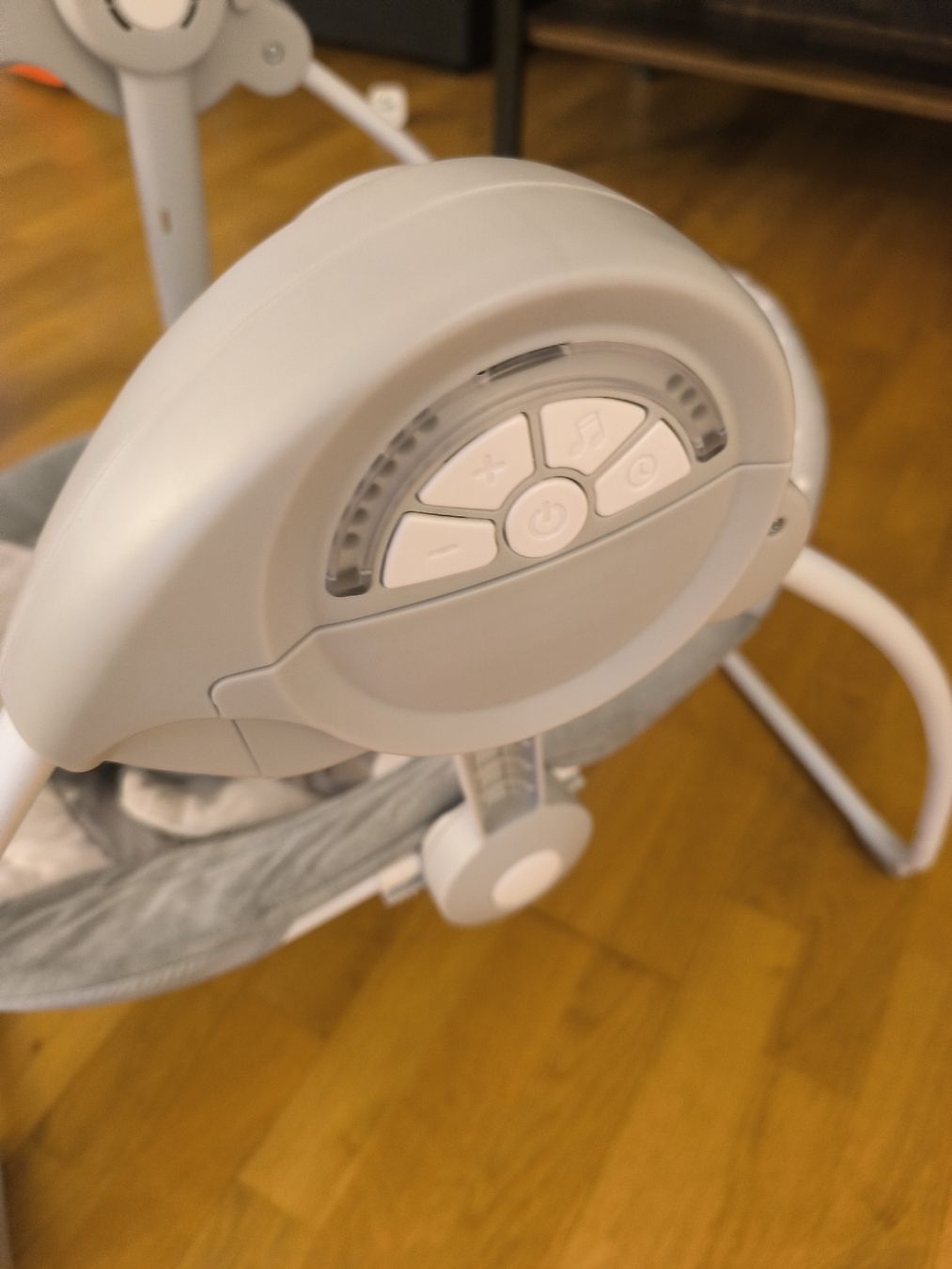 Sdraiette & Sdraiette a dondolo: Babyschaukel Ingenuity Kuschellamm – Usato da Malans GR venduto da mat_ksj9 2