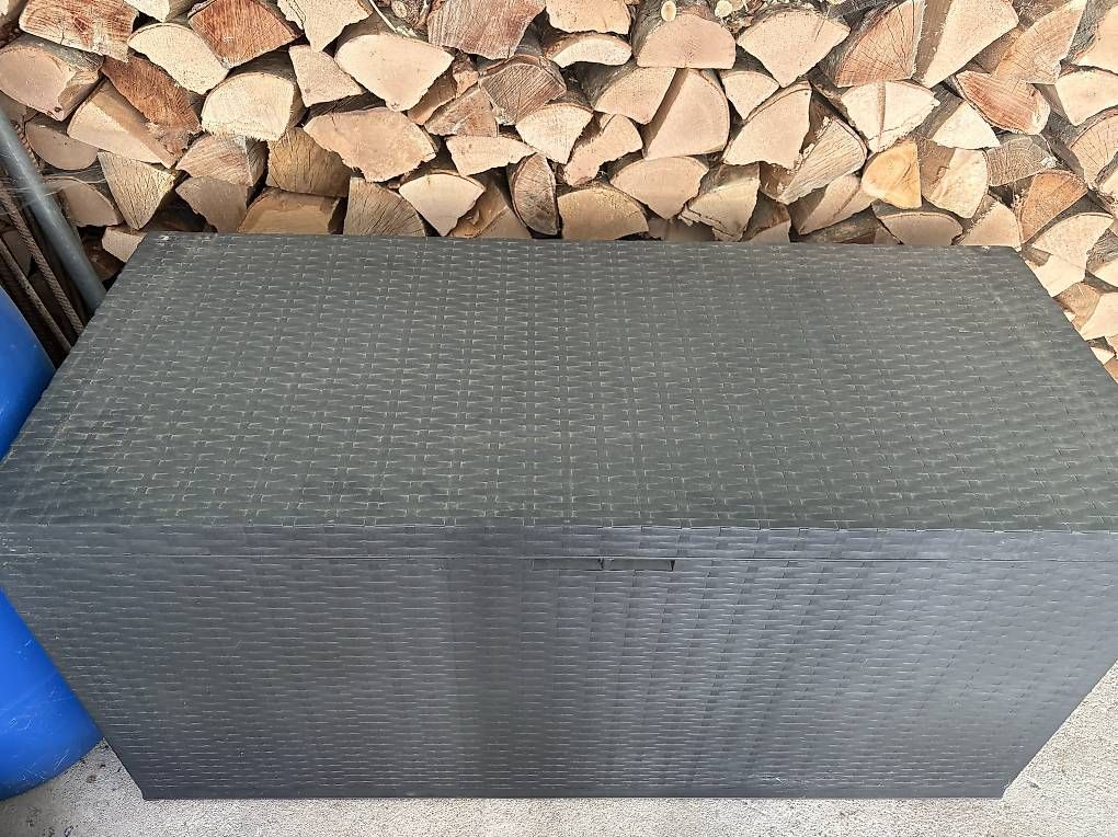 Auflagenboxen: Coffre de jardin – Gebraucht aus Vernayaz von Catarina09