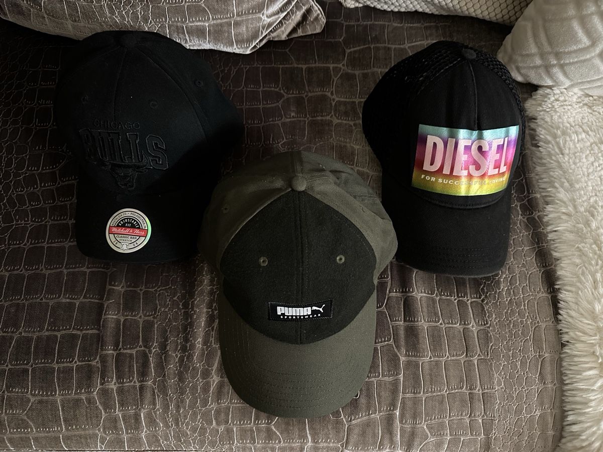 Altro in  Abbigliamento & Accessori: 3 stk.Baseball Cap – Usato da Sevelen venduto da Stopglobal.