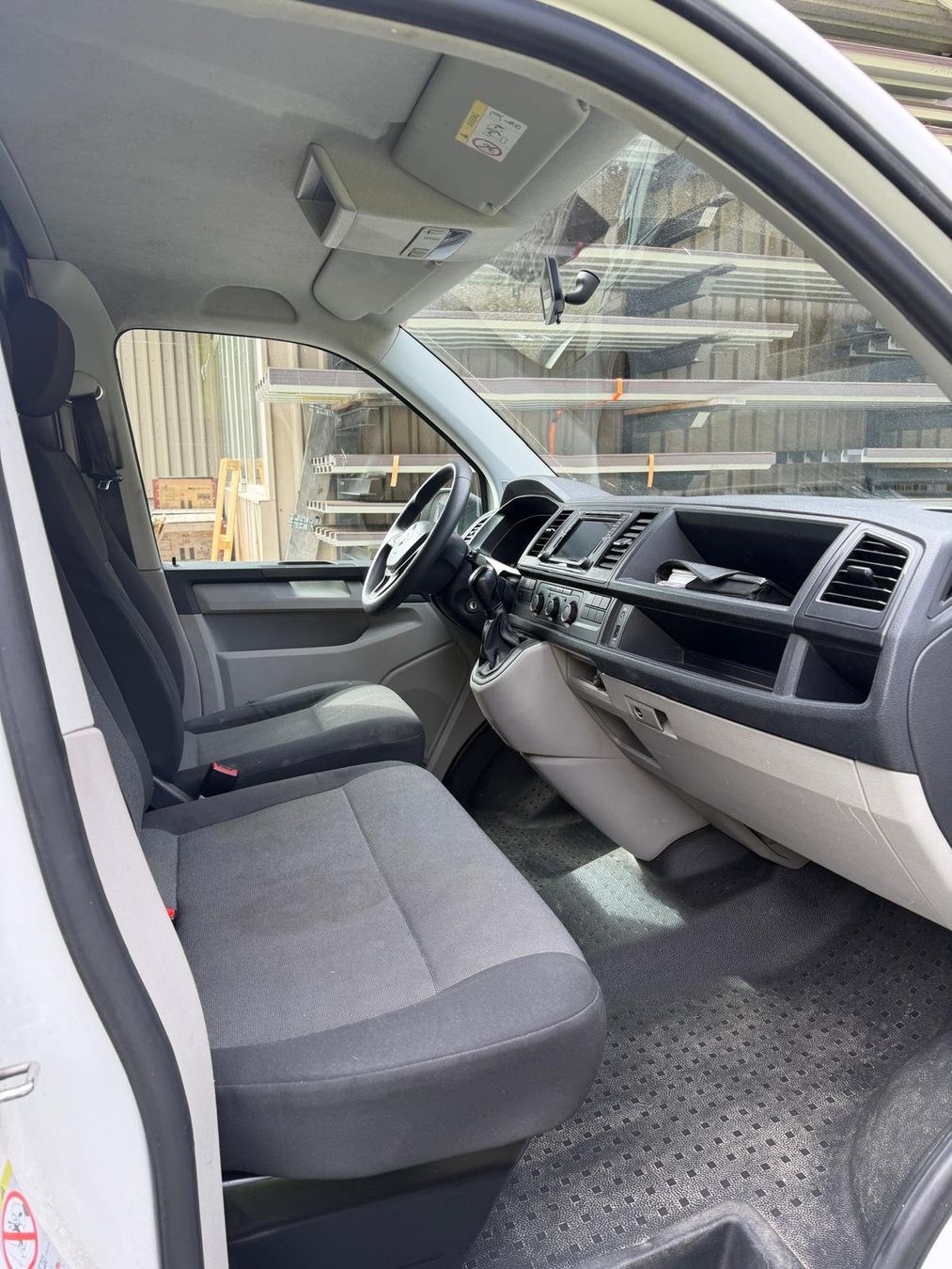 VW Veicoli commerciali: VW Transporter T6 4x4 Automat – Usato da Grindelwald venduto da Kolb2 1