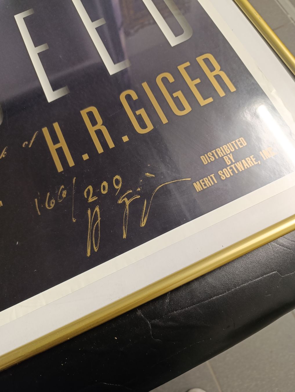 Foto & Immagini: H.R.Giger, très rare affiche signée et numérotée. – Nuovo (secondo la descrizione) da Avry-sur-Matran venduto da dav_nm5p 1