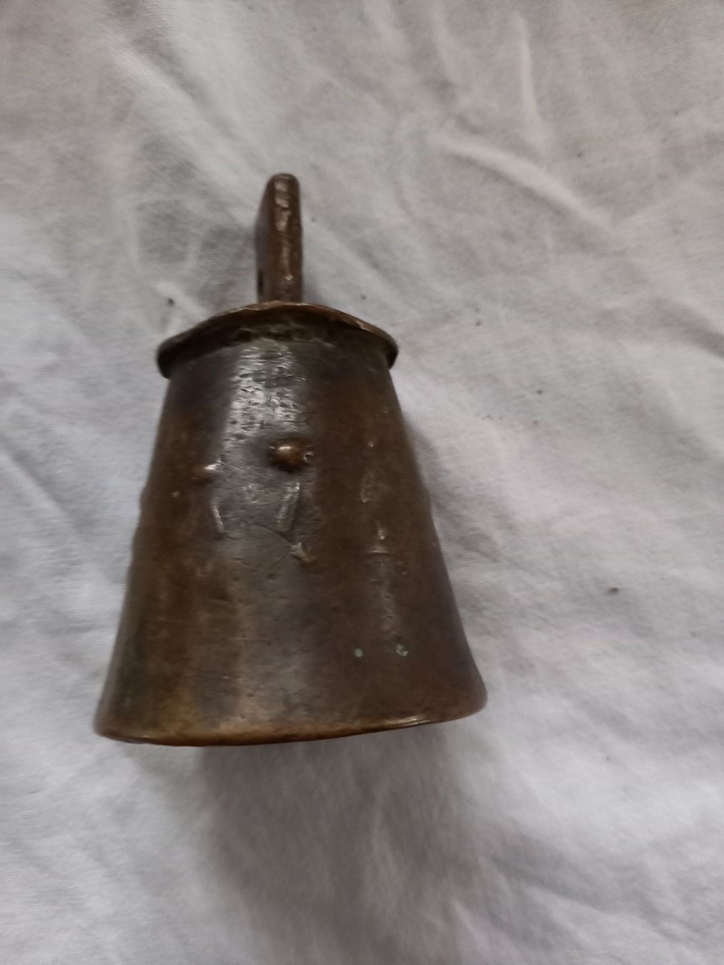 Campanacci mucche: Clochette ancienne artisanale en bronze – Usato da Rossens FR venduto da Souris1 1