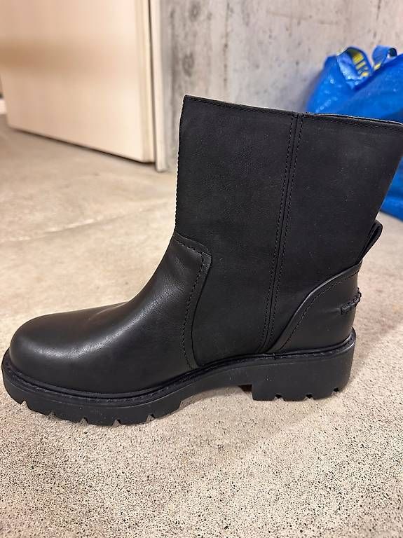 Ugg Damenschuhe: Ugg Boots EUR 39 – Neu und originalverpackt aus Zürich von Sinita94 2