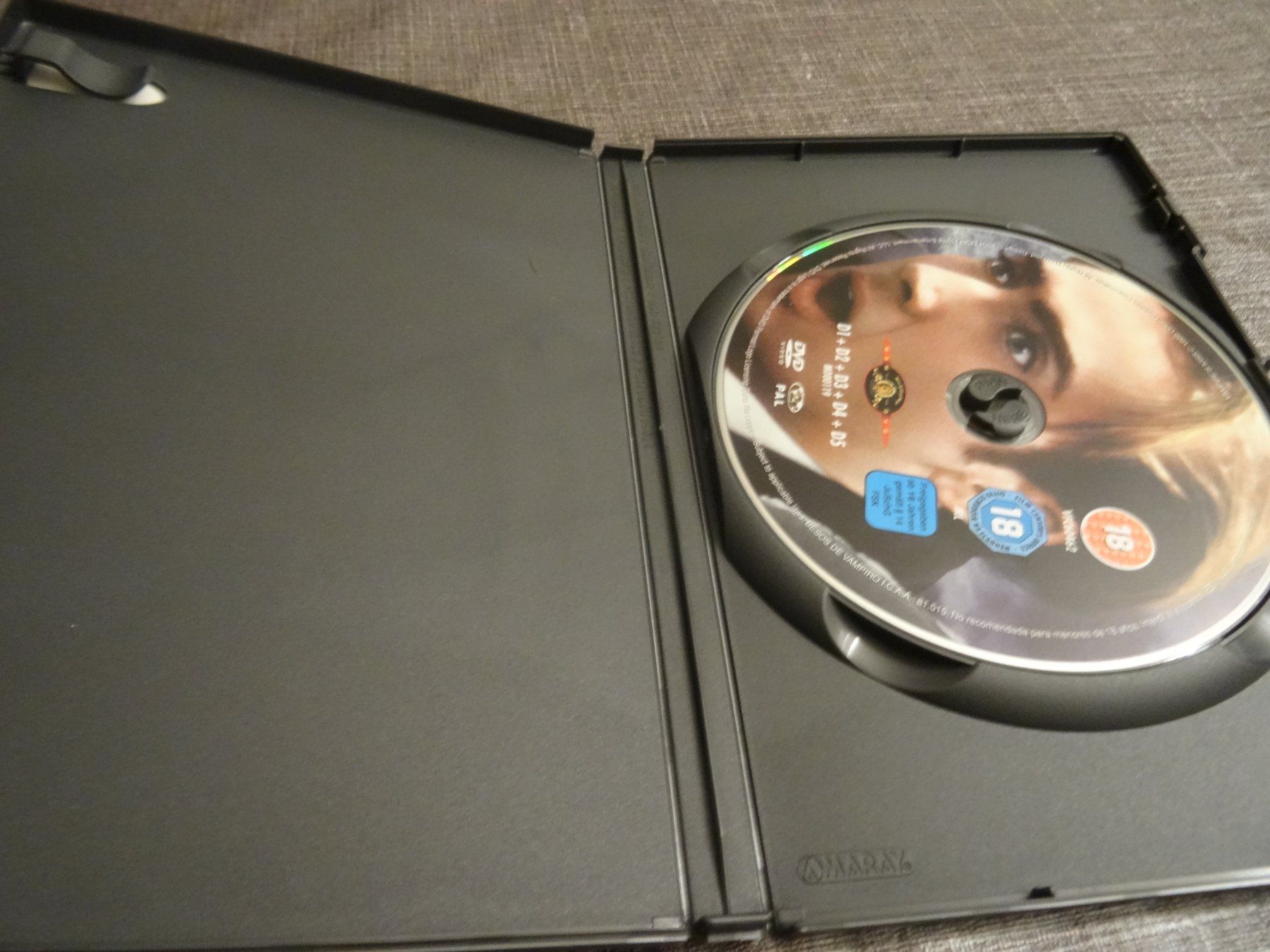 Alle DVDs: DVD Vampires Kiss Nicolas Cage – Gebraucht aus Olten von Disc-Verkauf 1