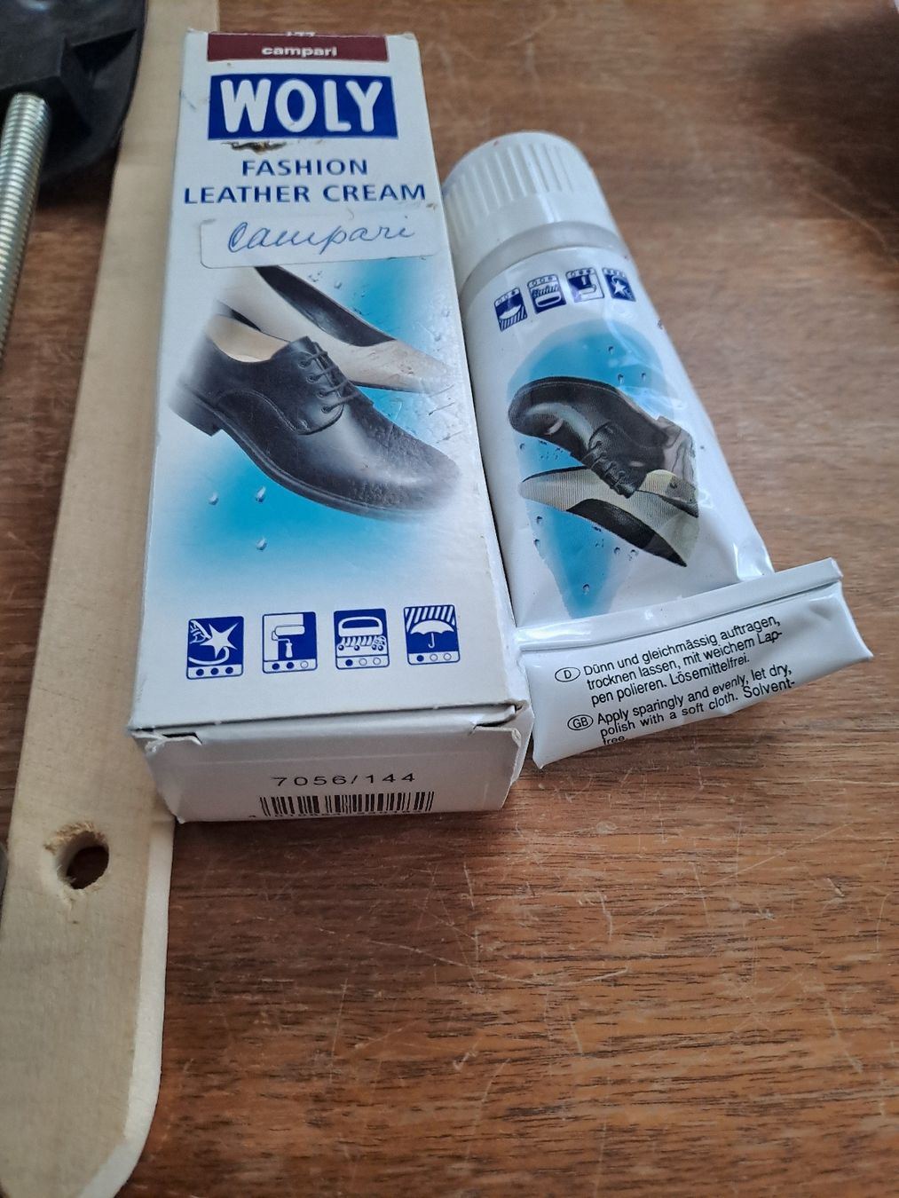 Sonstiges für Büro & Gewerbe: Wooly Faahion Leather cream – Gebraucht aus Zürich von Schoebi19 1