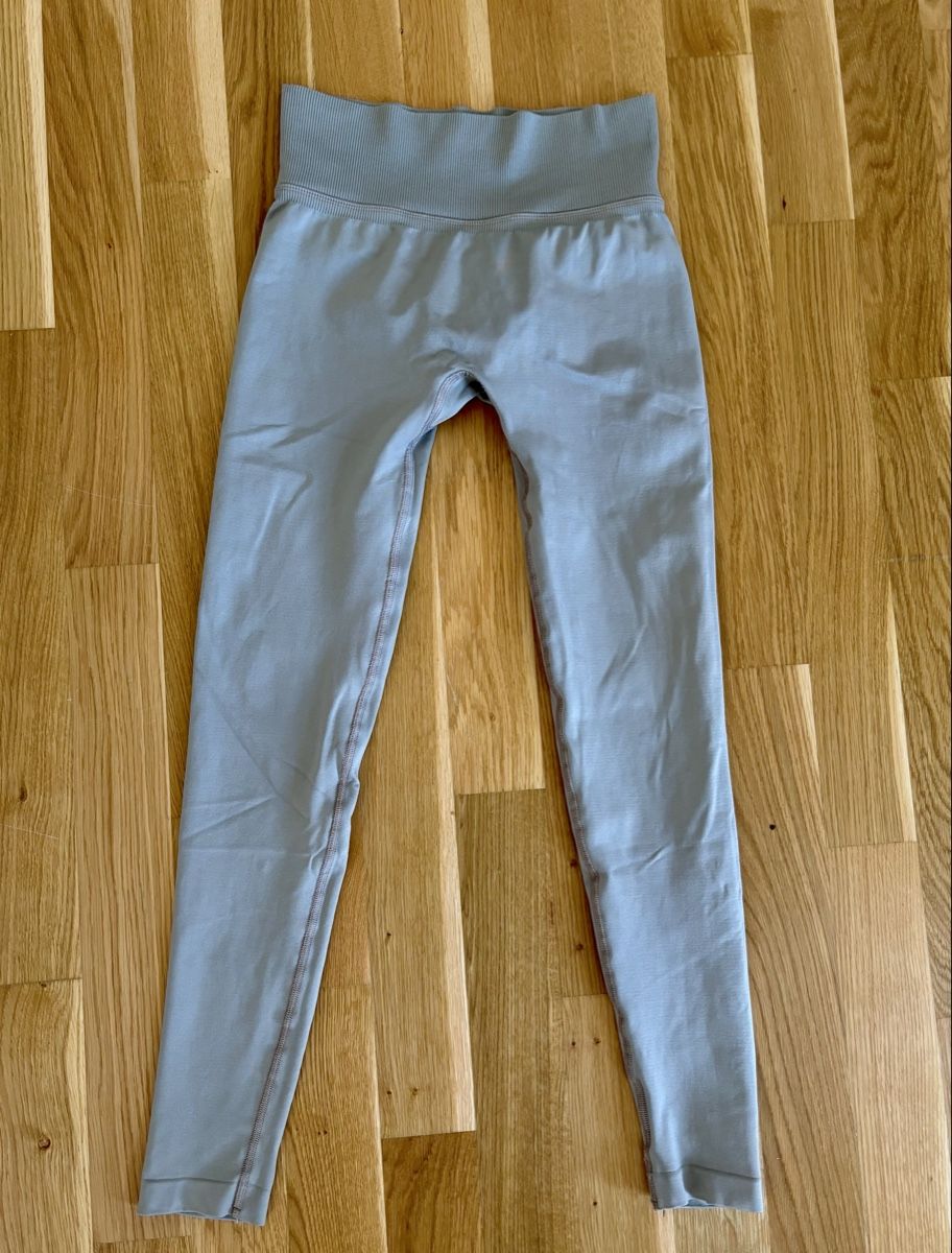 Teveo Leggings: Teveo Leggins S beige – Gebraucht aus St. Gallen von maryloewe