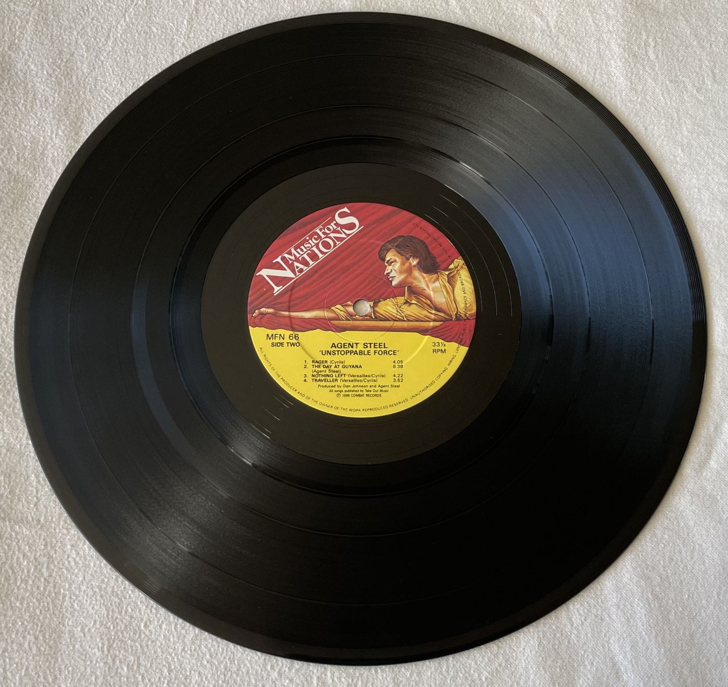 Dischi in vinile: Agent Steel – Unstoppable Force - LP - 1986 - First Press – Usato da Uster venduto da Zardodel 3