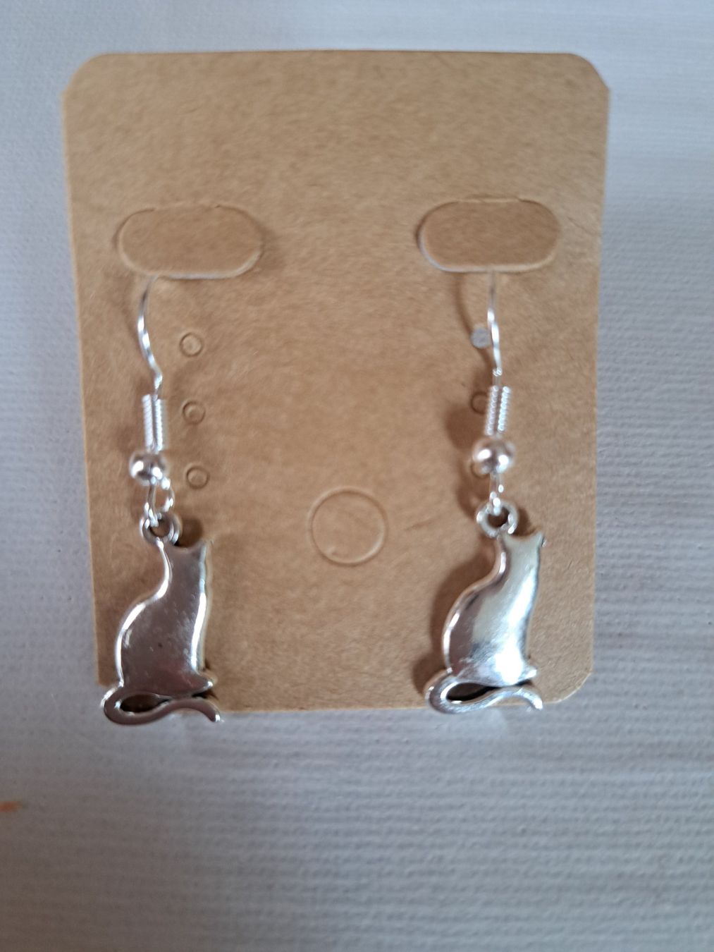 Orecchini pendenti & Orecchini a lobo: Silberfarbige Katzen Ohrhänger, Ohrringe Modeschmuck – Nuovo (secondo la descrizione) da Weggis venduto da Leeclipse