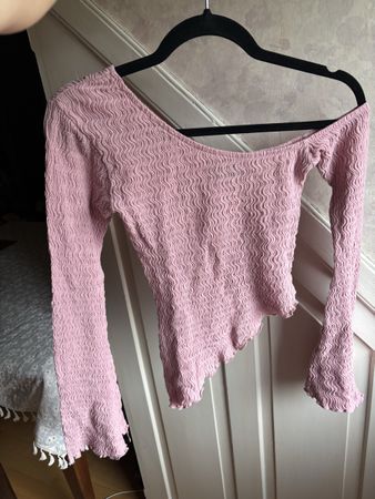 💕Trendiges Rosa Top von ASOS - mit Rüschen - Langarm