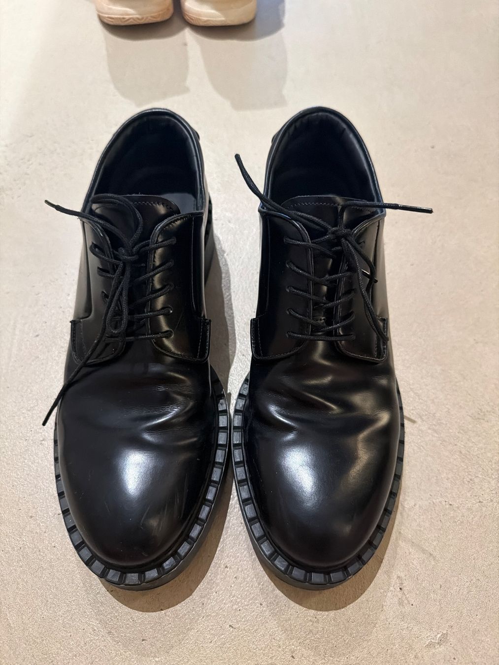 Prada Scarpe da donna: PRADA Schnürer 40.5 – Usato da Uetikon am See venduto da mga_lqy6