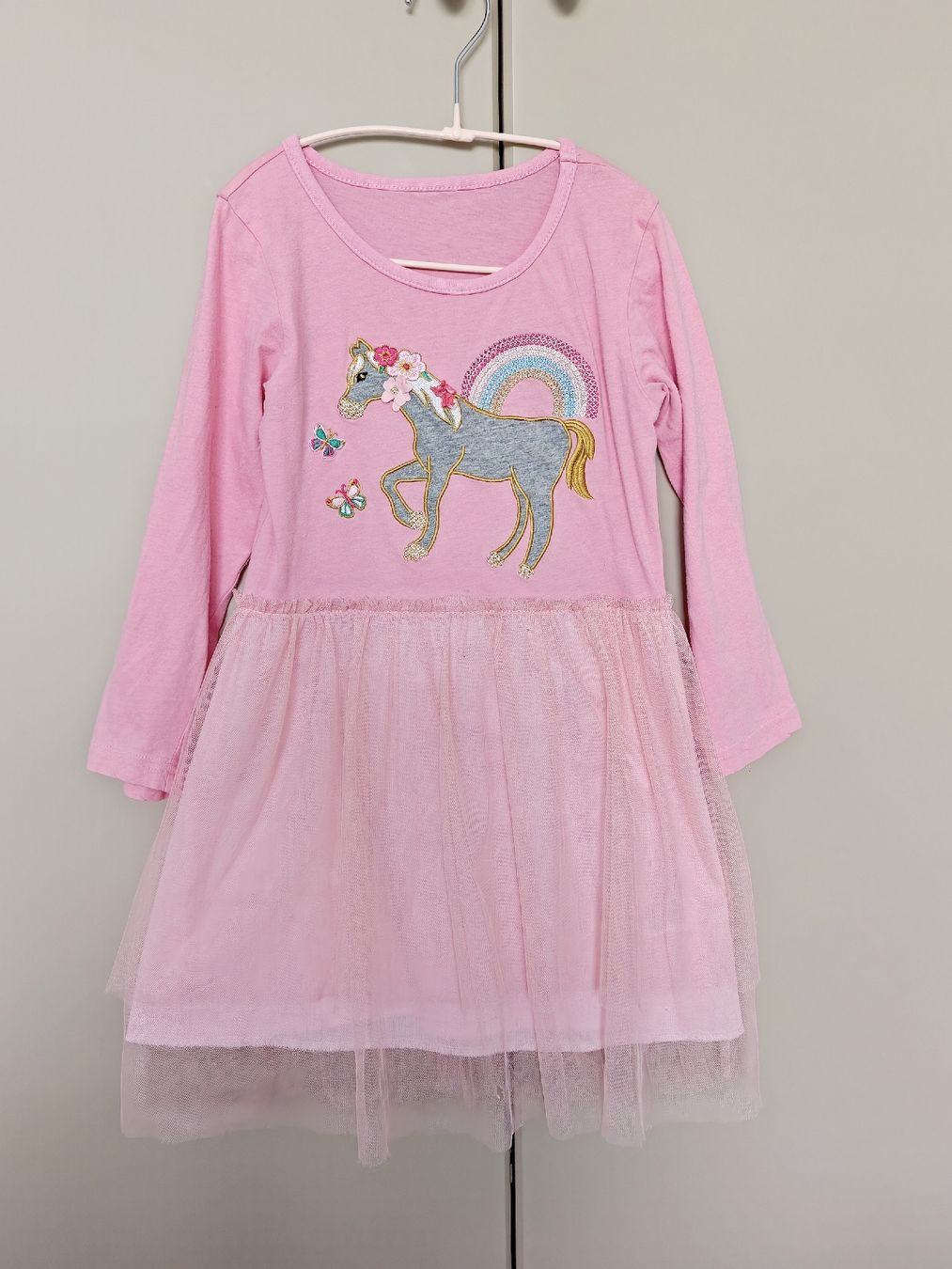 Vestiti & Gonne: Rosa Einhorn Kleid mit Tüll, Grösse 116 – Usato da uster venduto da colorpw