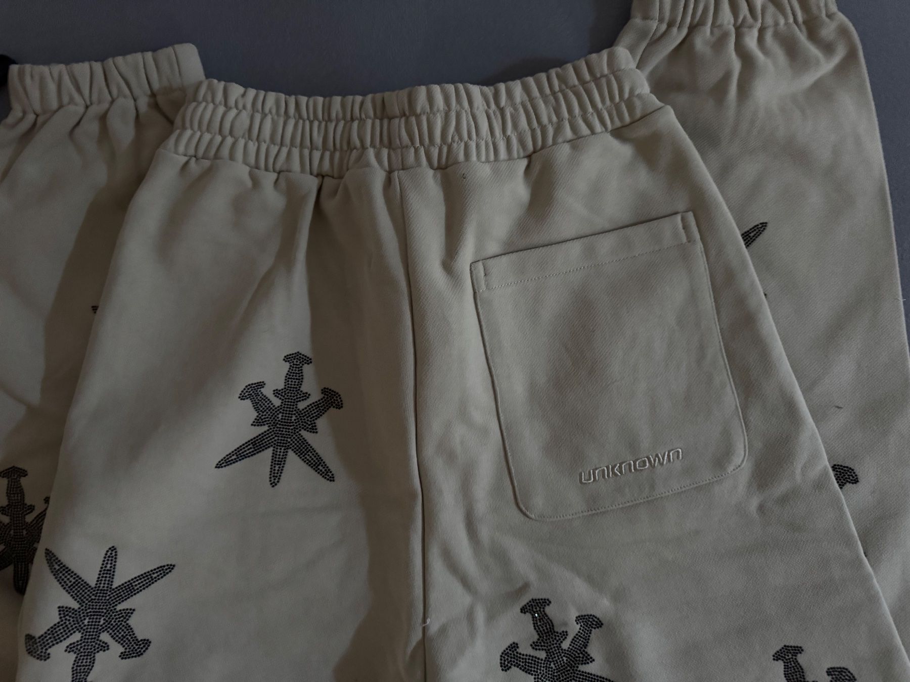 Hosen: Joggers Unknown london S – Neu und originalverpackt aus Lumino von mar_9pn2 1