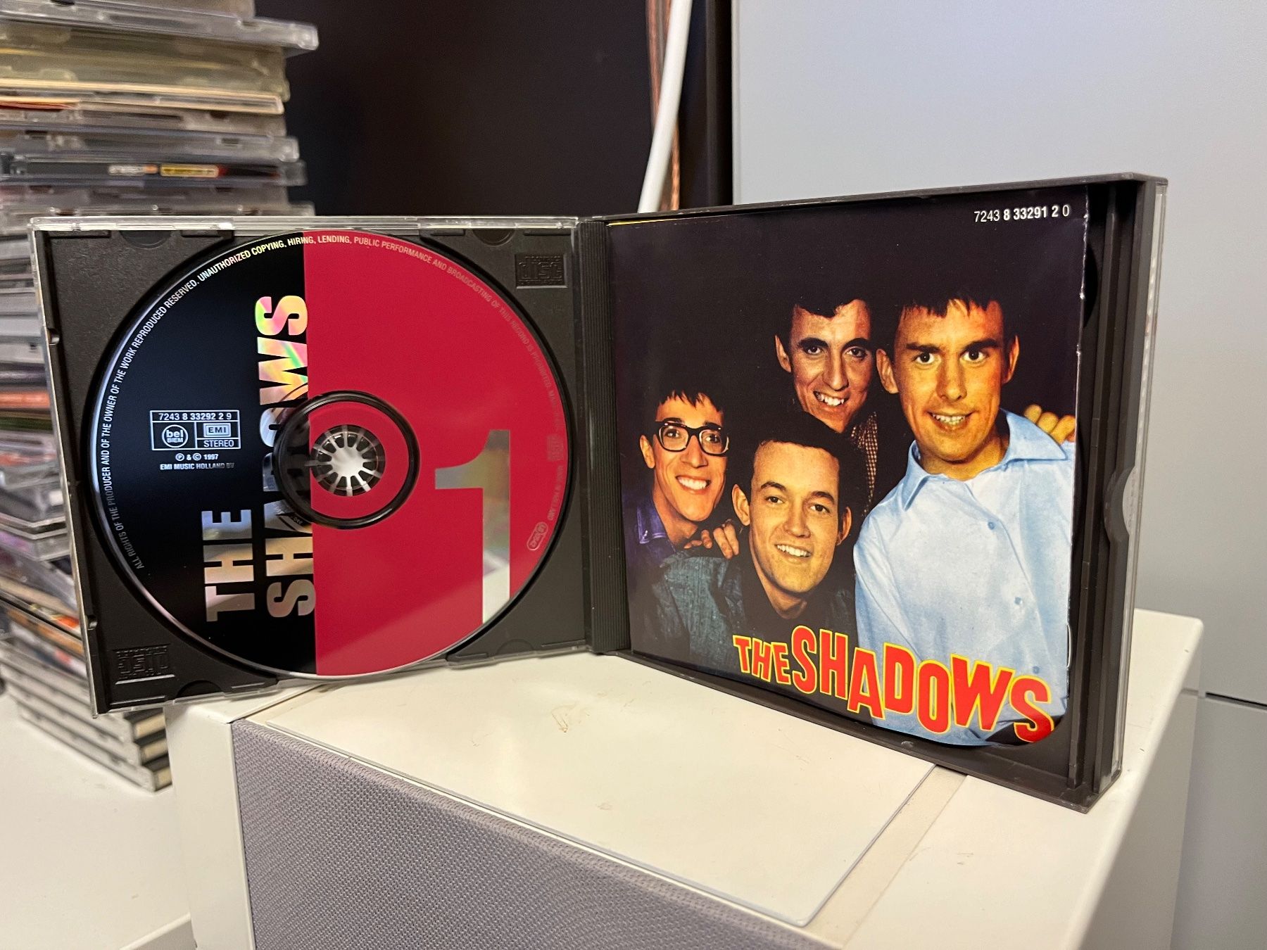 CD: The Shadows - Single Collection - HA11B – Usato da Küsnacht ZH venduto da swisssales.net 2