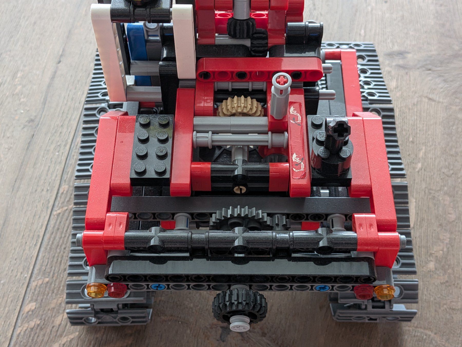 Lego Kit di costruzioni: Lego Technic 8294 Raupenbagger / Excavator [komplett] – Usato da Port venduto da gecotom 2