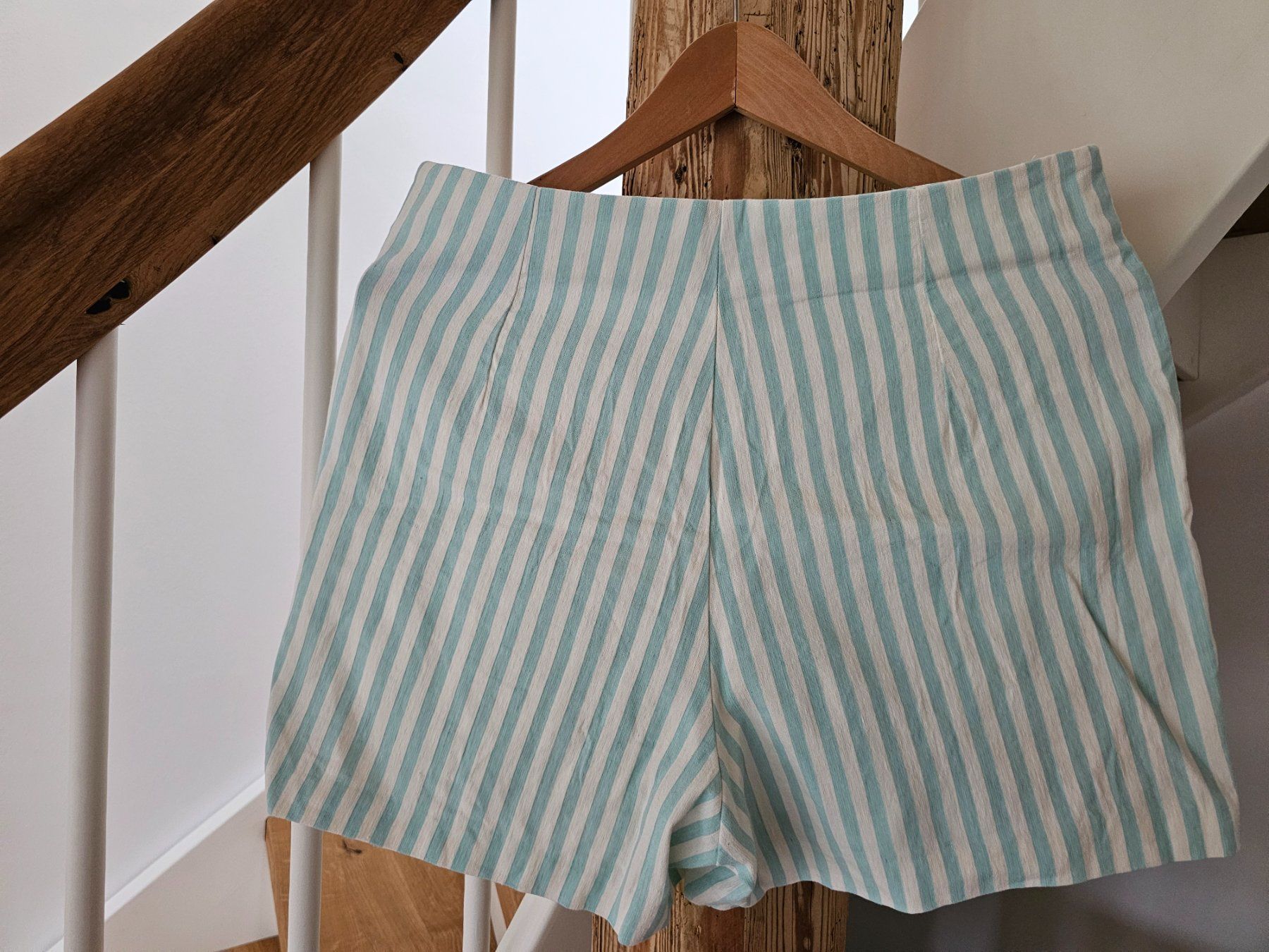 Mango Pantaloni: Shorts von Mango, Gr.38 – Nuovo (secondo la descrizione) da Steinebrunn venduto da sassi31 1