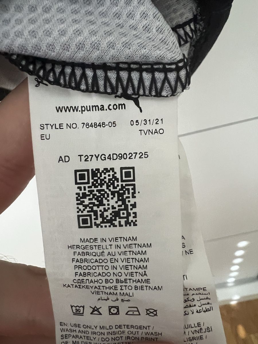 Leibchen & Hosen: Original BVB Bellingham Spezialtrikot – Neu (gemäss Beschreibung) aus Beinwil am See von justin.. 2
