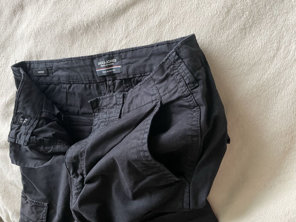 Jack & Jones Pantaloni: Jack & Jones Cargohose  schwarz  Grösse 28/32  – Usato da Luzern venduto da andyke 4