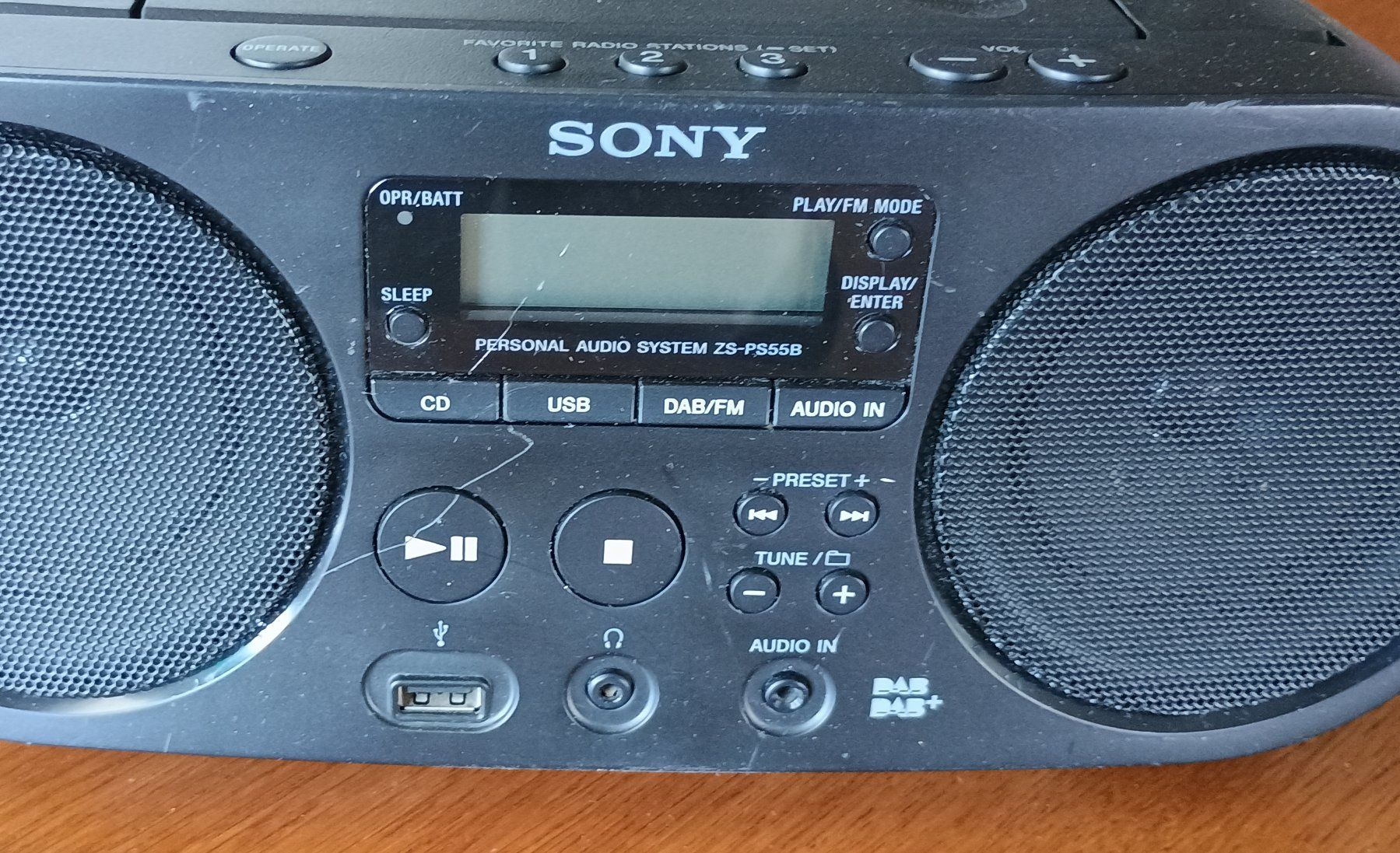 Sony Lettore multimediale & Streamer: SONY DAB+ & FM, CD/MP3, USB, Aux-in, kleiner "Ghettoblaster" – Usato da Dietikon venduto da esOctopus 8
