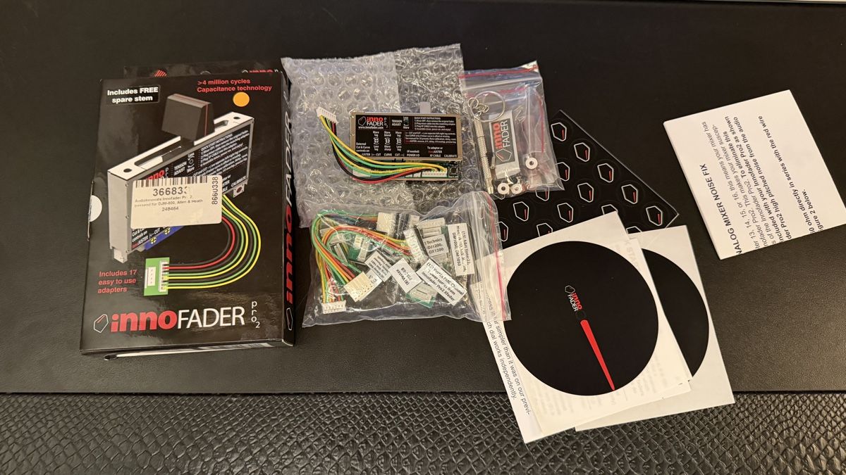 Allen & Heath Console di mixaggio: Innofader Pro2 crossfader ungebraucht – Nuovo (secondo la descrizione) da Emmenbrücke venduto da denola 1