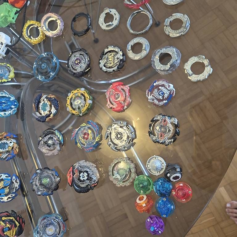 Spielzeuge: Beyblades – Gebraucht aus Solothurn von andrea2011 2