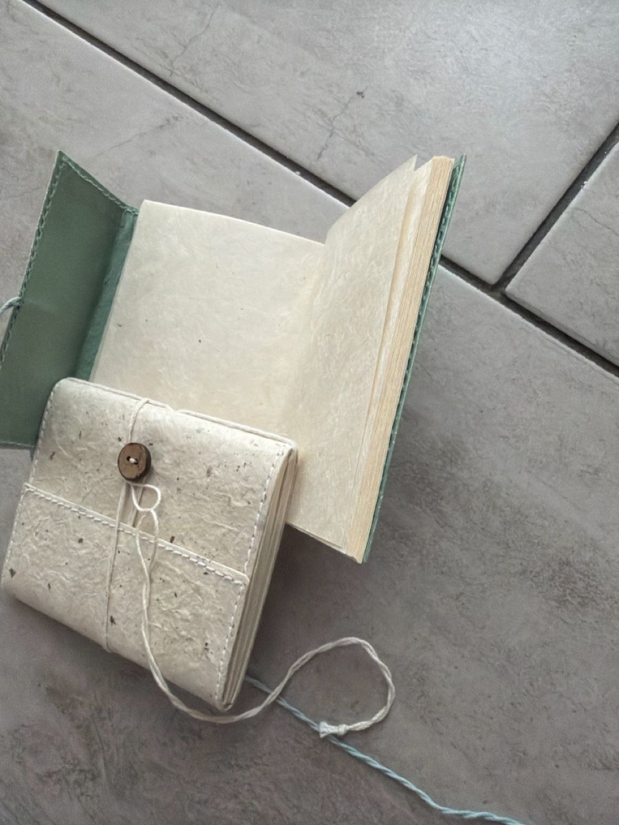 Livres: un ensemble de deux petits carnets – D'occasion à Martigny par Jacoosh1234 1