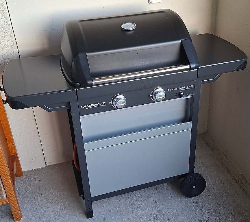 Griglie: Gut gepflegter CAMPINGAZ Gas-Grill – Usato da Islikon venduto da dieTeppies