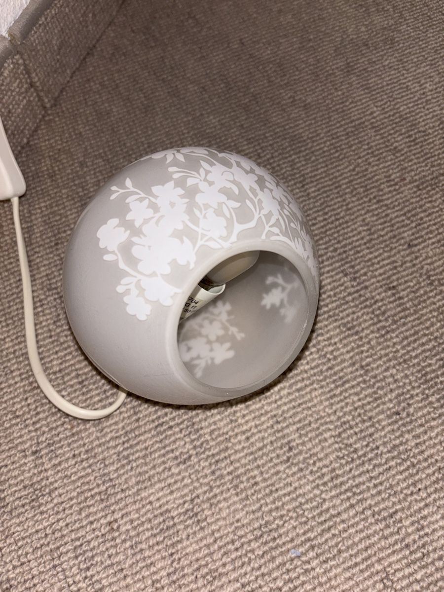 Nachttische: Nachttischlampe gemustert – Gebraucht aus Fislisbach von secondhandF 2