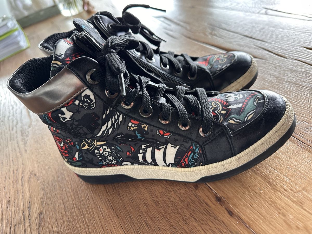 Moschino Scarpe da donna: Moschino Sneaker 37 – Usato da Widen venduto da Dafi08