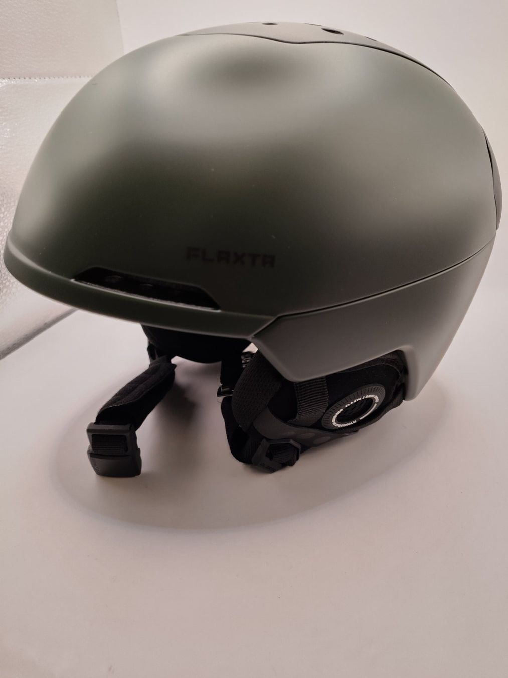 Helme: Flaxta - Deep Space MIPS - Deep Green Gr. S/M (51 - 54 cm) – Neu und originalverpackt aus Dällikon von Retouren_Resale