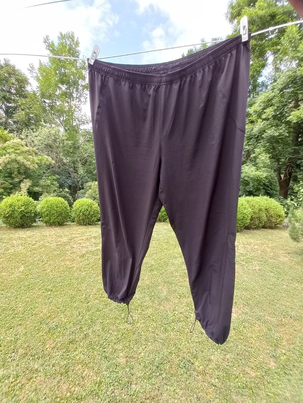 Pantaloni: Lange Sporthose von NRG Gr. XXL – Nuovo (secondo la descrizione) da Oberuzwil venduto da venditum.