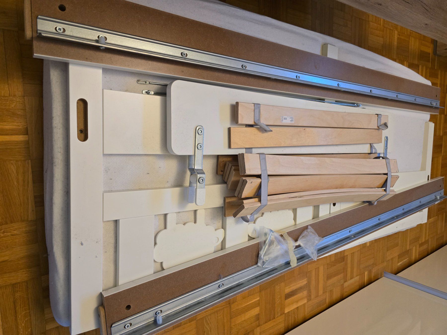 Letti: Lit IKEA Kritter avec matelas et sommier – Usato da Vicques venduto da AmazingMuffin 5