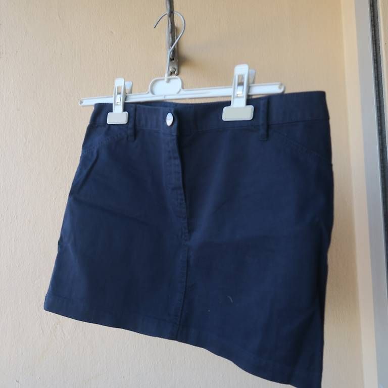 Röcke: Jupe Mango bleu marine – Gebraucht aus Neuchâtel von Mimijamet