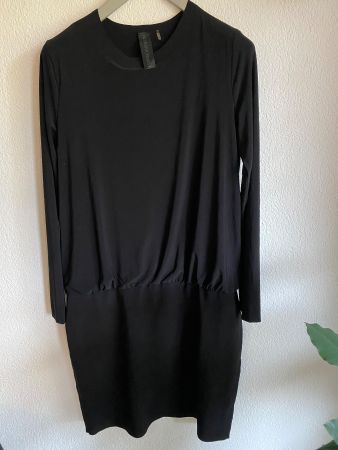 Schönes Kleid Norma Kamali, L (neu, NP 315.—)