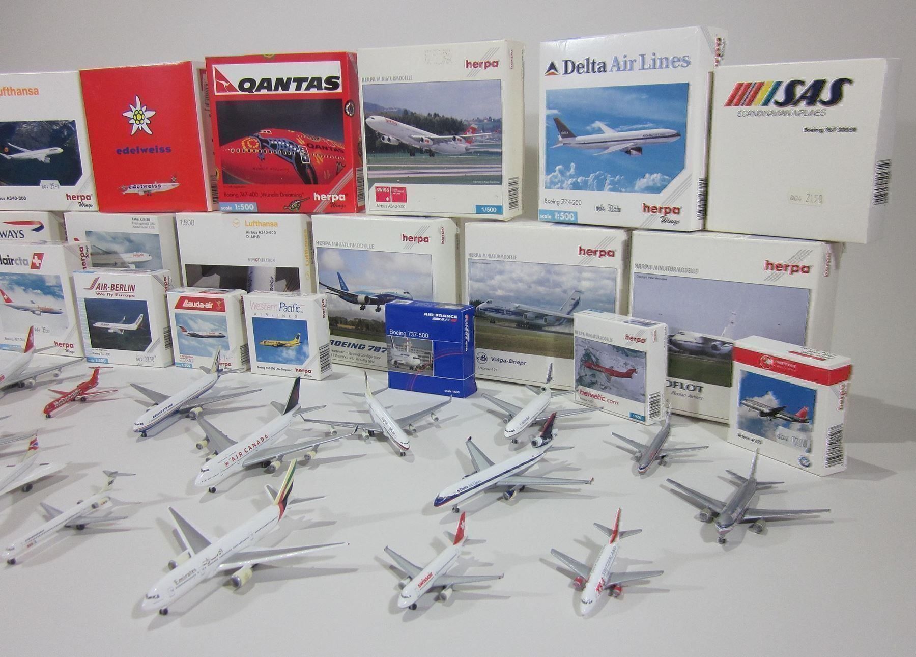 Herpa Kit di modellismo & Modellini statici: Herpa Flugzeugmodelle 1/500 – Usato da Bäretswil venduto da robsonantik 3