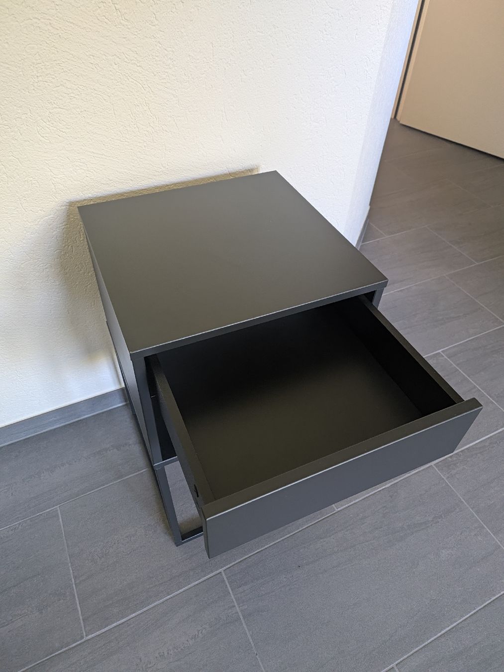 Ikea Comodini: Zwei Nachttische VIKHAMMER von IKEA – Nuovo (secondo la descrizione) da Reinach BL venduto da dooandgoo 2