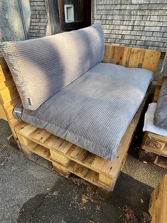 Pallets: Palettenmöbel zu verkaufen – Usato da Wald AR venduto da rub_8bw2 4