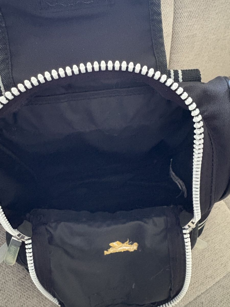 Reebok Zaini: Schwarzer, cooler Mini-Rucksack von Reebok – Usato da Zürich venduto da fioredivita 2