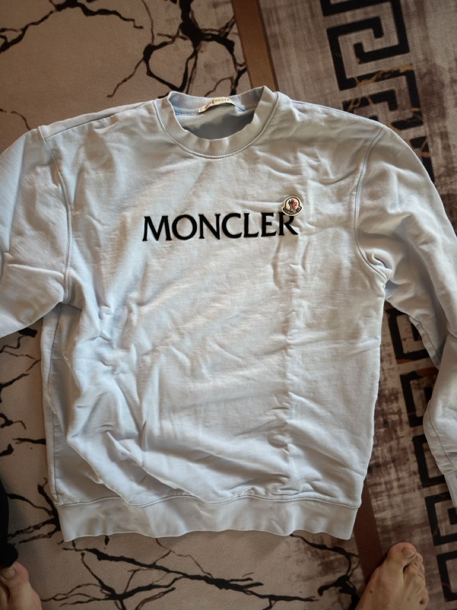 Moncler Maglioni & Felpe: Moncler felpa – Usato da Fahrweid venduto da cic_tr62