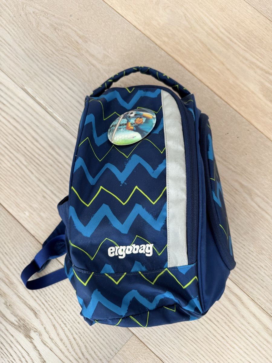 Ergobag Kindertaschen: cooler Ergobag Schulthek mit Turnsack – Gebraucht aus Maur von sonnenschein83 2