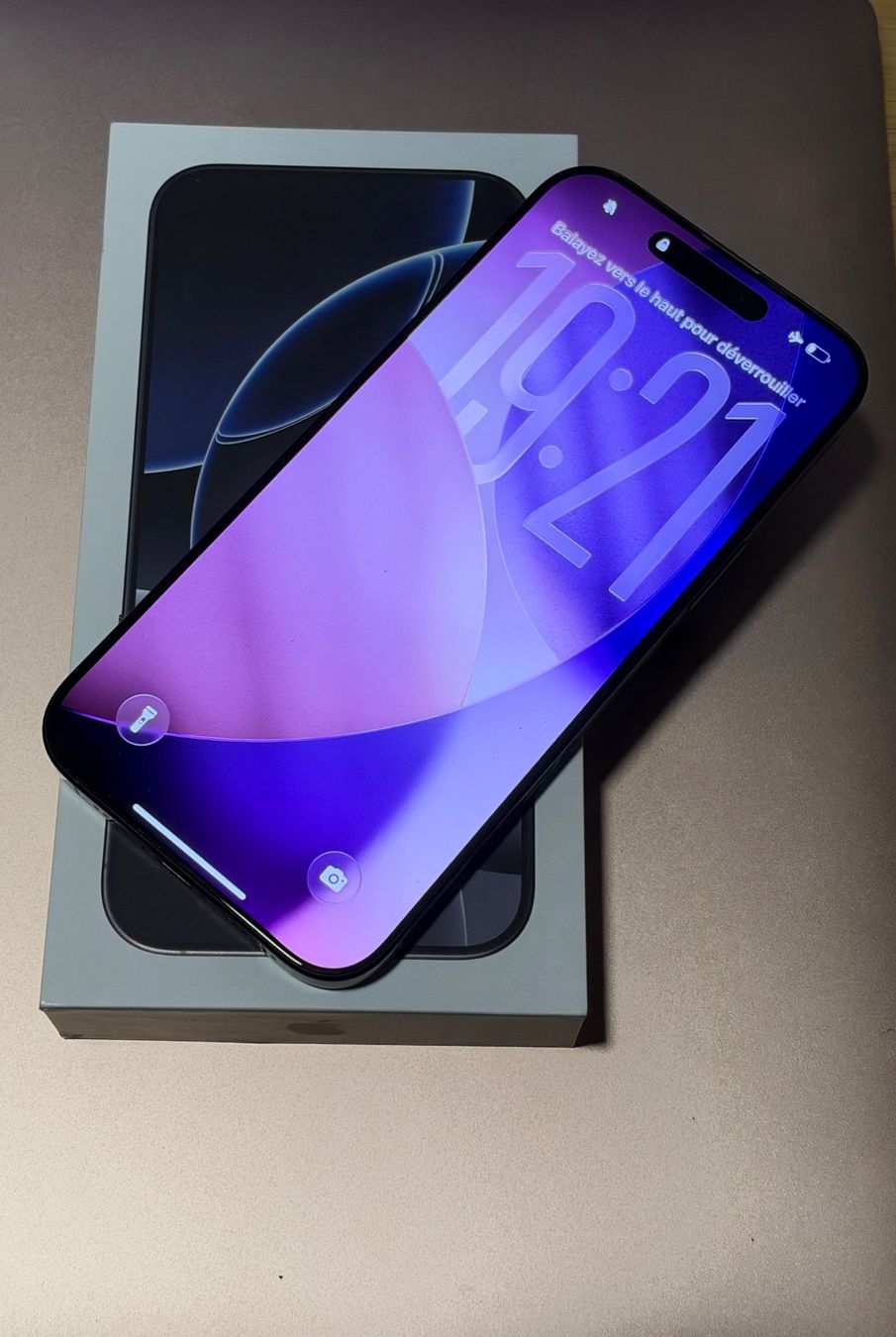 Apple Telefoni cellulari / Smartphones: IPhone 16 Pro Max  256GB  90% – Usato da Monthey venduto da ces_y9zz