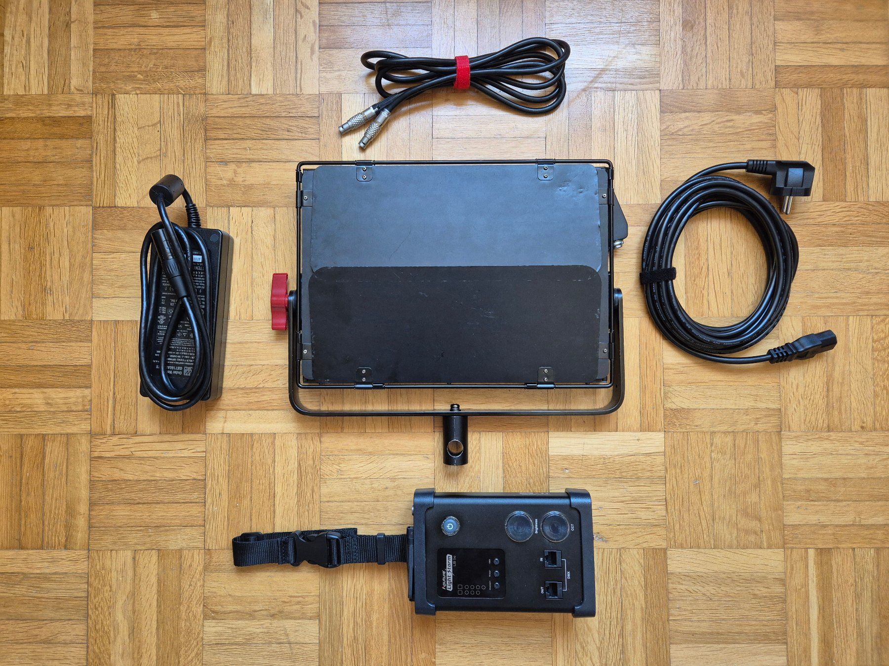 Aputure Lampade: Aputure Light Storm LS 1c LED Light – Usato da Thalwil venduto da 02RIV