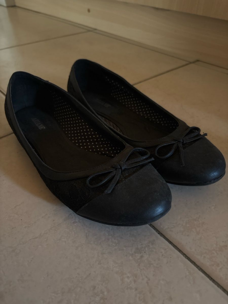 Scarpe da donna: Ballerines noires Ariane, taille 41  – Usato da La Chaux-de-Fonds venduto da lea_77ly