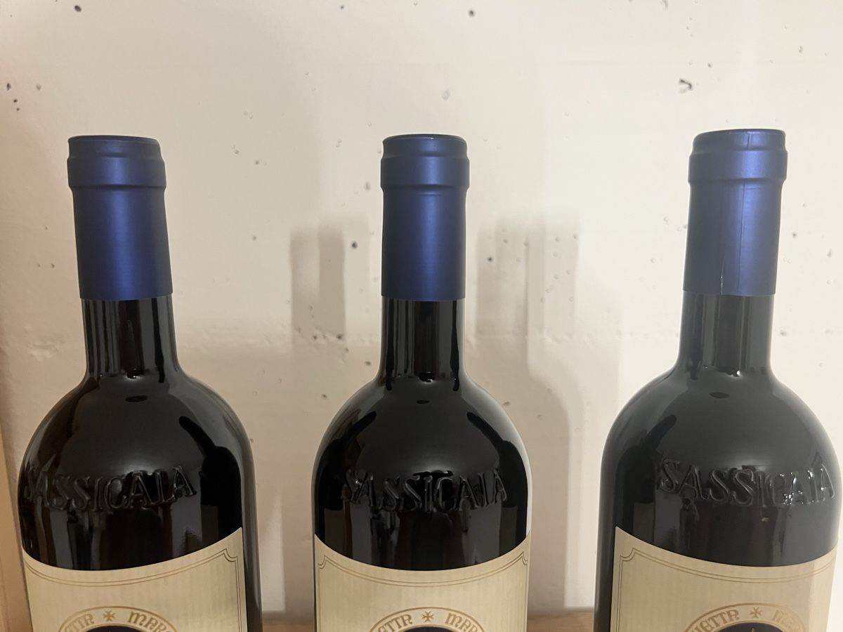 Sassicaia Vino: Sassicaia 2014 - 3 bouteilles  – Usato da Meinier venduto da Nicolasgeneve 2